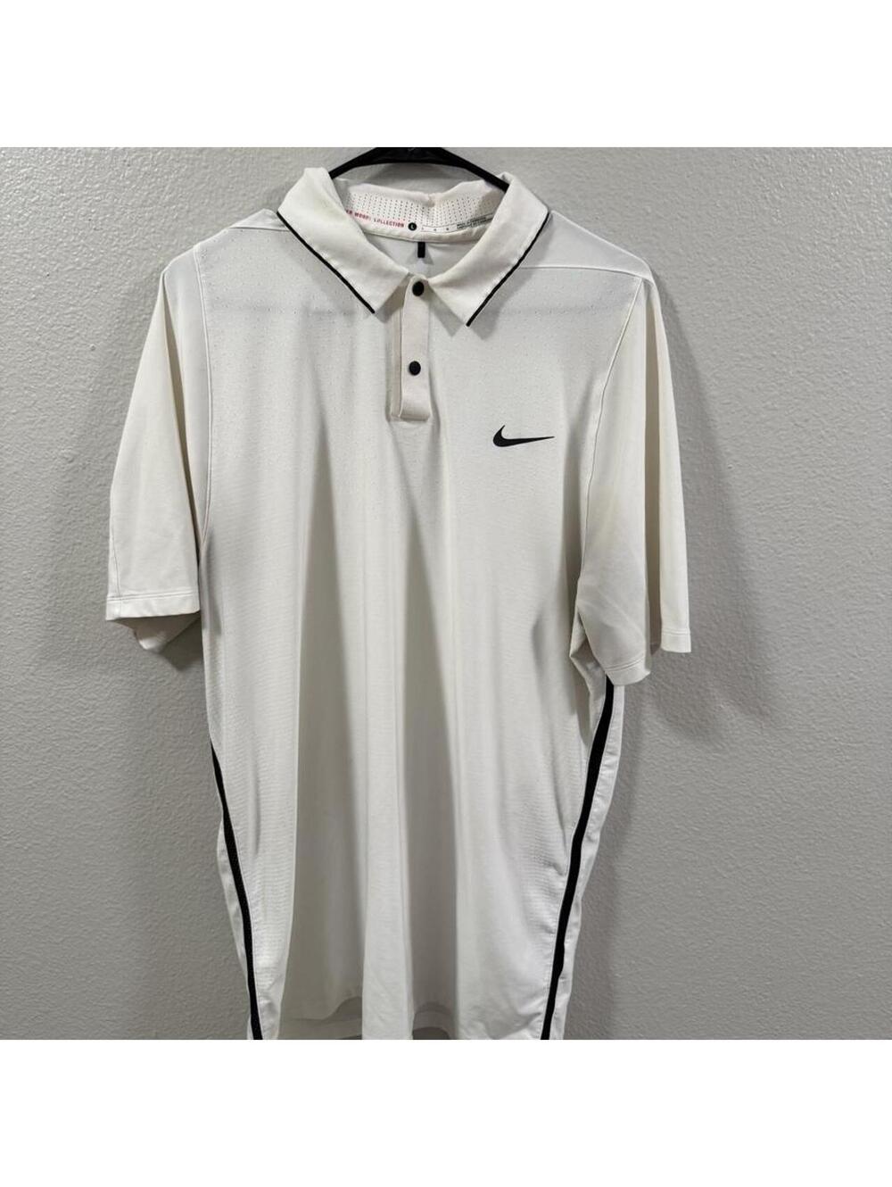 Nike Men's White and Cream Polo-shirt